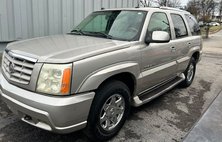 2004 Cadillac Escalade Base
