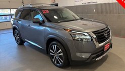 2025 Nissan Pathfinder Platinum