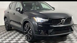 2025 Volvo XC40 B5 Ultra Dark Theme