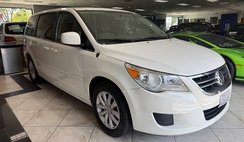 2012 Volkswagen Routan SE