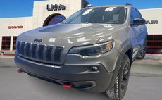 2023 Jeep Cherokee Trailhawk