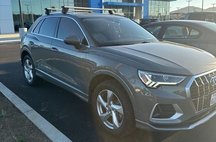 2019 Audi Q3 quattro Premium Plus 45 TFSI