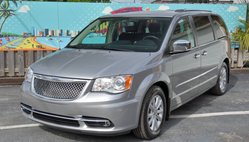 2016 Chrysler Town and Country Limited Platinum