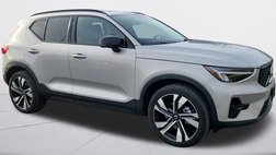 2023 Volvo XC40 B5 Plus Dark Theme