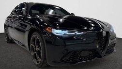 2025 Alfa Romeo Giulia Intensa