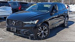 2025 Volvo XC60 B5 Core Dark Theme