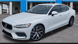 2020 Volvo S60 T6 Momentum