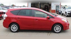 2014 Toyota Prius v Five