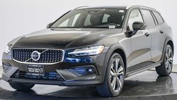 2024 Volvo V60 Cross Country B5 Plus