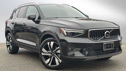 2025 Volvo XC40 B5 Plus Bright Theme