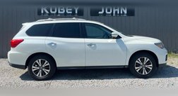 2017 Nissan Pathfinder SL