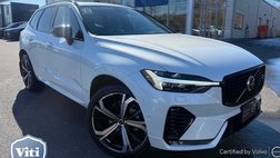 2023 Volvo XC60 B5 Ultimate Dark Theme