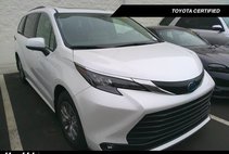 2025 Toyota Sienna XLE