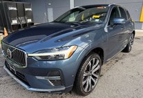 2023 Volvo XC60 Recharge T8 Ultimate Bright Theme