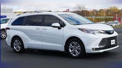 2022 Toyota Sienna Platinum 7-Passenger