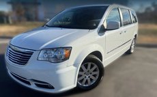 2016 Chrysler Town and Country Touring