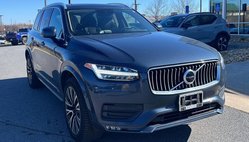 2021 Volvo XC90 T6 Momentum 7-Passenger