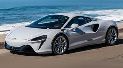 2023 McLaren Artura Base