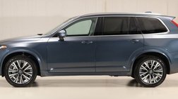 2022 Volvo XC90 T5 Momentum