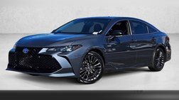 2019 Toyota Avalon Hybrid XLE