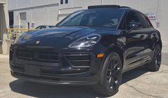 2023 Porsche Macan T