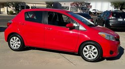 2013 Toyota Yaris 5-Door LE