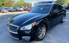 2017 Infiniti Q70 3.7