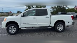 2015 Nissan Titan SV