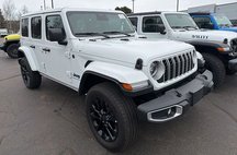 2025 Jeep Wrangler Sahara 4xe