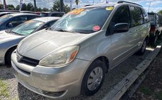 2004 Toyota Sienna LE
