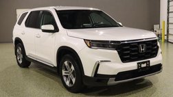 2023 Honda Pilot EX-L w/Rear Captain's Chairs