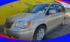 2014 Chrysler Town and Country Touring