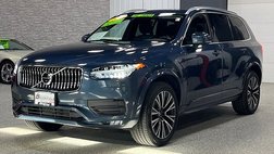 2022 Volvo XC90 T6 Momentum 7-Passenger
