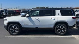 2024 Rivian R1S Adventure
