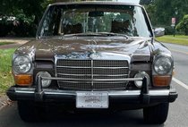 1976 Mercedes-Benz 