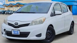 2013 Toyota Yaris LE