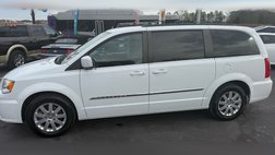 2016 Chrysler Town and Country Touring