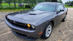 2017 Dodge Challenger SXT Plus