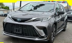 2021 Toyota Sienna XSE 7-Passenger