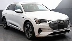 2022 Audi e-tron quattro Premium