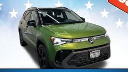2025 Volkswagen Taos SE Black 4Motion