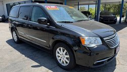 2016 Chrysler Town and Country Touring