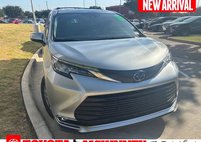 2023 Toyota Sienna XLE 8-Passenger