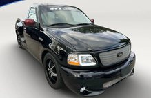 2002 Ford F-150 SVT LIGHTNING Base