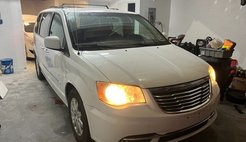 2014 Chrysler Town and Country Touring