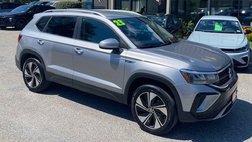 2023 Volkswagen Taos SE 4Motion