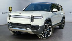 2025 Rivian R1S Adventure