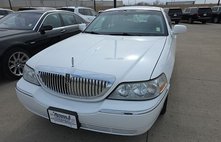 2006 Lincoln Town Car Signature Limited