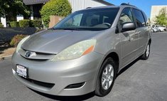 2006 Toyota Sienna LE 7 Passenger