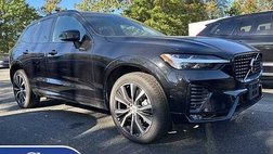 2025 Volvo XC60 B5 Plus Dark Theme